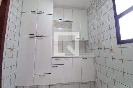 Apartamento à venda com 165m², 4 quartos e 2 vagasDetalhe da Área de Serviço