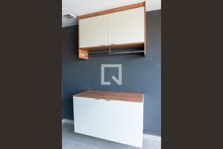 Apartamento à venda com 63m², 2 quartos e 1 vagaÁrea de Serviço - Armários
