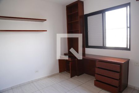 Quarto 2 de apartamento para alugar com 2 quartos, 69m² em Vila Albertina, São Paulo