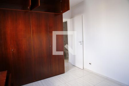 Quarto 2 de apartamento para alugar com 2 quartos, 69m² em Vila Albertina, São Paulo