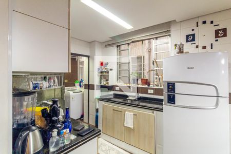 Apartamento à venda com 104m², 3 quartos e sem vagaCozinha e Lavanderia