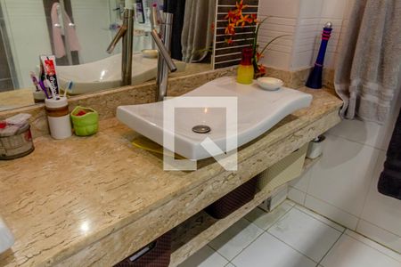 Apartamento à venda com 104m², 3 quartos e sem vagaBanheiro