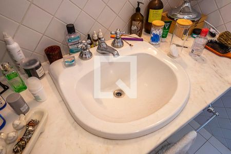 Suíte - Banheiro de apartamento para alugar com 3 quartos, 105m² em Perdizes, São Paulo