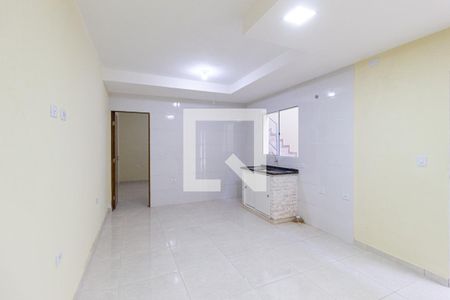 Sala e cozinha de casa para alugar com 2 quartos, 60m² em Novo Osasco, Osasco