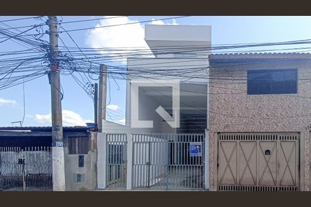 Casa para alugar com 60m², 2 quartos e sem vaga Casa para alugar com 60m², 2 quartos e sem vagaFachada