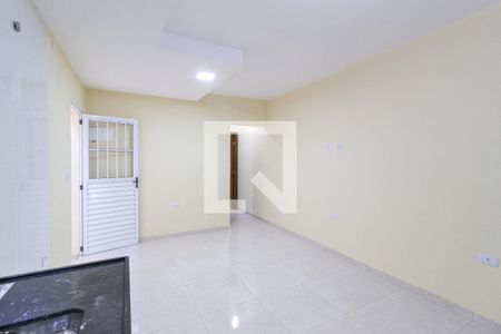 Sala e cozinha de casa para alugar com 2 quartos, 60m² em Novo Osasco, Osasco