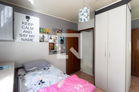 Casa à venda com 180m², 3 quartos e 2 vagasQuarto
