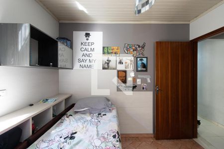 Casa à venda com 180m², 3 quartos e 2 vagasQuarto