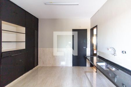 Apartamento à venda com 170m², 3 quartos e sem vaga Apartamento à venda com 170m², 3 quartos e sem vagaCozinha