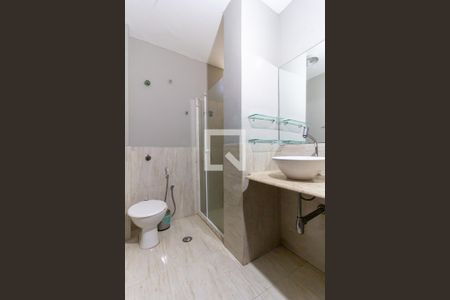 Apartamento à venda com 170m², 3 quartos e sem vaga Apartamento à venda com 170m², 3 quartos e sem vagaBanheiro Social 1