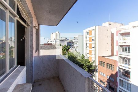 Apartamento à venda com 170m², 3 quartos e sem vaga Apartamento à venda com 170m², 3 quartos e sem vagaVaranda da Sala