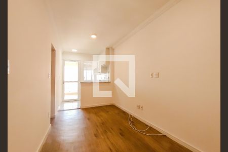 Apartamento à venda com 100m², 2 quartos e 2 vagasSala