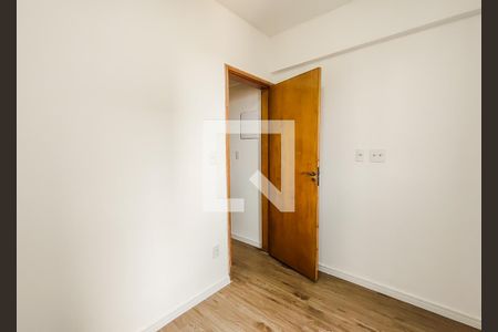 Apartamento à venda com 100m², 2 quartos e 2 vagasQuarto 