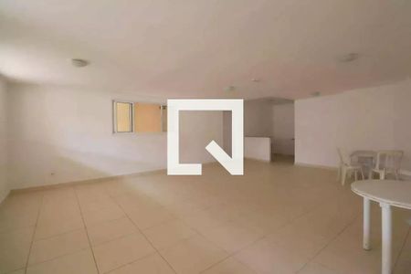 Apartamento à venda com 100m², 2 quartos e 2 vagasÁrea comum - Salão de festas