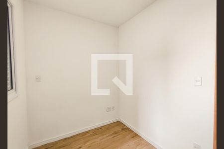 Apartamento à venda com 100m², 2 quartos e 2 vagasQuarto 