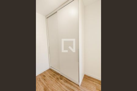 Apartamento à venda com 100m², 2 quartos e 2 vagasArmário