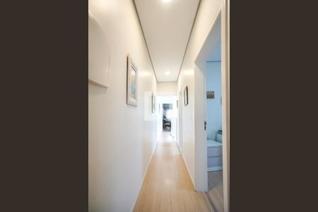 Casa à venda com 152m², 3 quartos e 2 vagasCorredor dos quartos