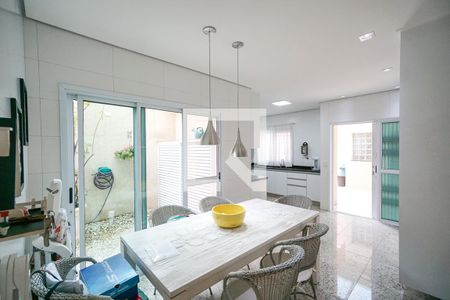 Casa à venda com 152m², 3 quartos e 2 vagasCopa