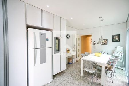 Casa à venda com 152m², 3 quartos e 2 vagasCozinha