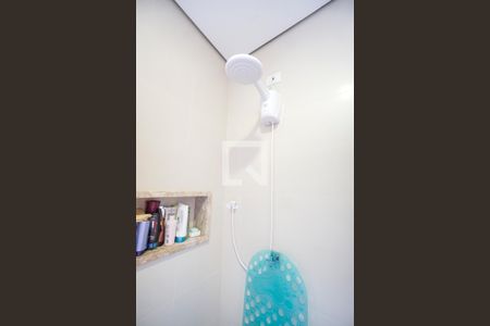 Casa à venda com 152m², 3 quartos e 2 vagasChuveiro