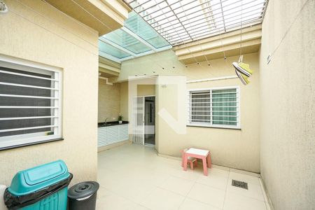 Casa à venda com 152m², 3 quartos e 2 vagasQuintal