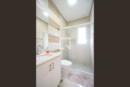 Casa à venda com 152m², 3 quartos e 2 vagasBanheiro social