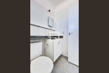 Apartamento para alugar com 157m², 3 quartos e 2 vagasBanheiro