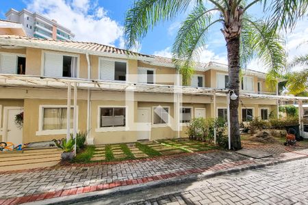 Casa de condomínio para alugar com 157m², 3 quartos e 2 vagasFachada