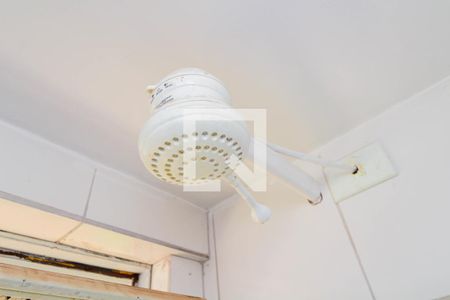 Banheiro de kitnet/studio para alugar com 1 quarto, 22m² em Comércio Local Norte 207, Brasília