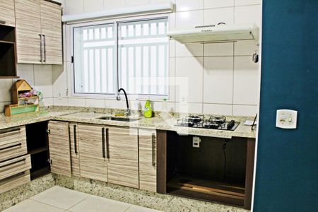 Casa à venda com 165m², 3 quartos e 2 vagasCozinha