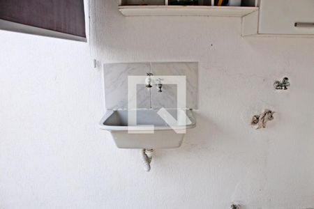 Casa à venda com 165m², 3 quartos e 2 vagasÁrea de Serviço