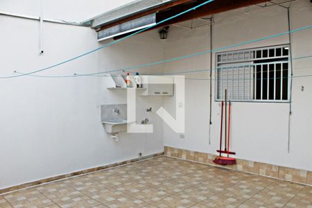 Casa à venda com 165m², 3 quartos e 2 vagasÁrea de Serviço