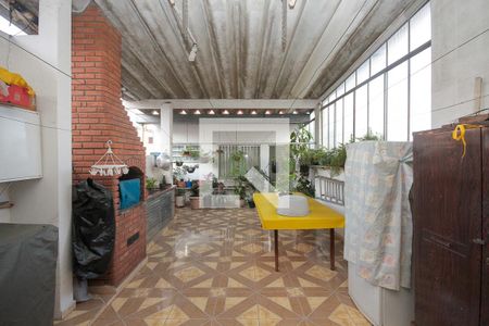 Casa à venda com 159m², 3 quartos e 2 vagasTerraço