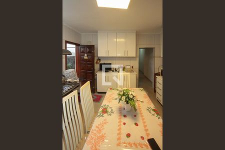 Casa à venda com 159m², 3 quartos e 2 vagasCozinha