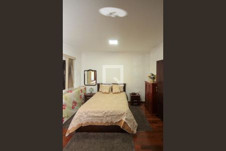 Casa à venda com 159m², 3 quartos e 2 vagasSuite