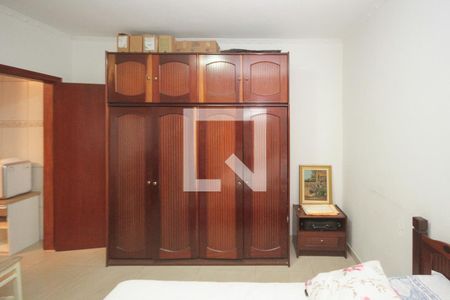 Casa à venda com 159m², 3 quartos e 2 vagasQuarto 02