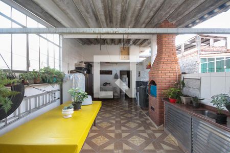 Casa à venda com 159m², 3 quartos e 2 vagasTerraço