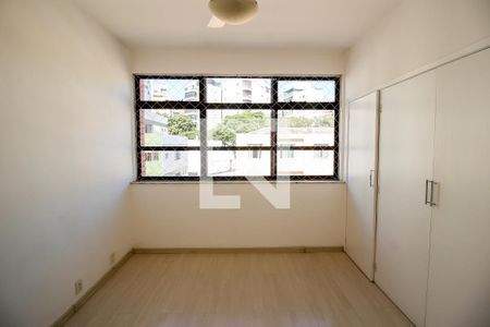 Apartamento à venda com 110m², 3 quartos e 1 vagaQuarto 2