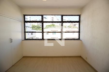 Apartamento à venda com 110m², 3 quartos e 1 vagaQuarto 3