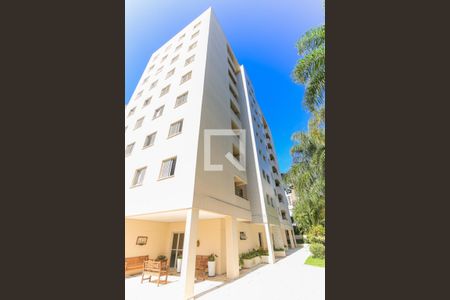 Apartamento à venda com 53m², 2 quartos e 1 vaga Apartamento à venda com 53m², 2 quartos e 1 vagaFachada