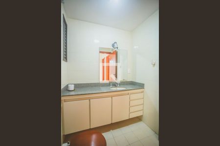 Apartamento à venda com 100m², 3 quartos e 2 vagasBanheiro 