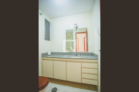 Apartamento à venda com 100m², 3 quartos e 2 vagasBanheiro 