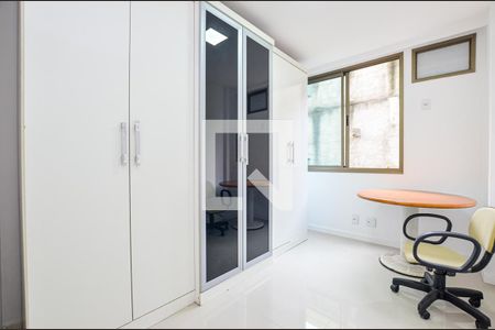 Quarto 1 de apartamento para alugar com 2 quartos, 62m² em Badu, Niterói