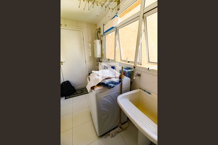 Apartamento à venda com 137m², 3 quartos e 4 vagas Apartamento à venda com 137m², 3 quartos e 4 vagasÁrea de Serviço