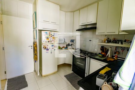 Apartamento à venda com 137m², 3 quartos e 4 vagas Apartamento à venda com 137m², 3 quartos e 4 vagasCozinha - Armários
