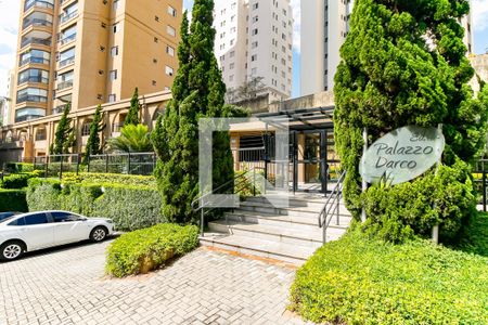 Apartamento à venda com 137m², 3 quartos e 4 vagas Apartamento à venda com 137m², 3 quartos e 4 vagasFachada e portaria