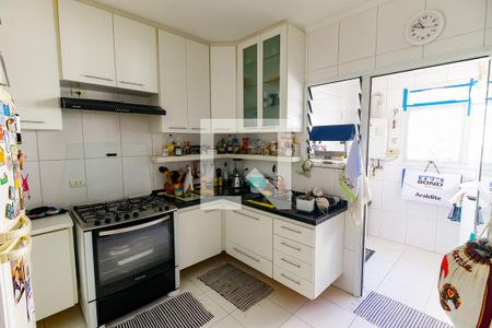 Apartamento à venda com 137m², 3 quartos e 4 vagas Apartamento à venda com 137m², 3 quartos e 4 vagasCozinha - Armários