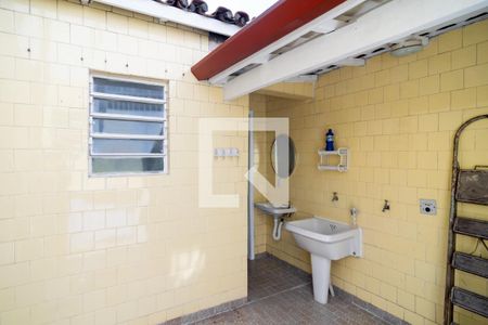 Casa para alugar com 80m², 2 quartos e 1 vagaÁrea de Serviço