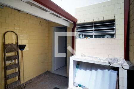 Casa para alugar com 80m², 2 quartos e 1 vagaÁrea de Serviço