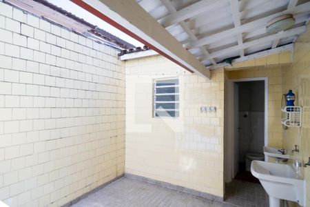 Casa para alugar com 80m², 2 quartos e 1 vagaÁrea de Serviço